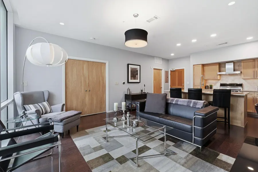 1600 Barton Springs RD #1106, Austin, TX 78704