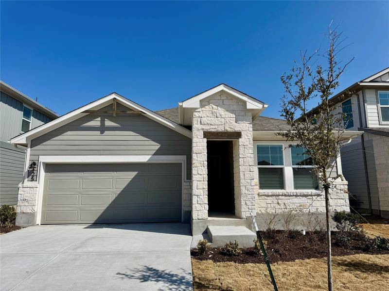 125 Holmby DR, Hutto, TX 78634
