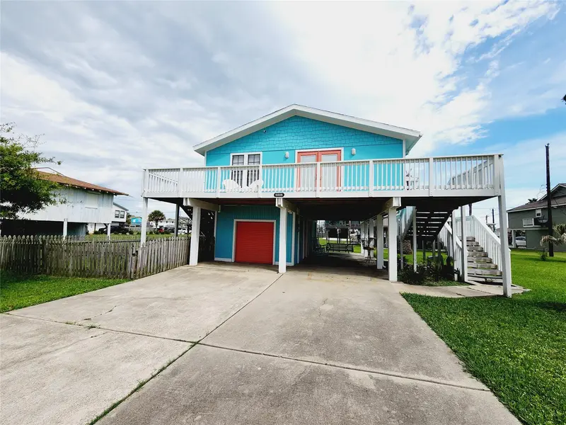 16606 John Davis RD, Jamaica Beach, TX 77554