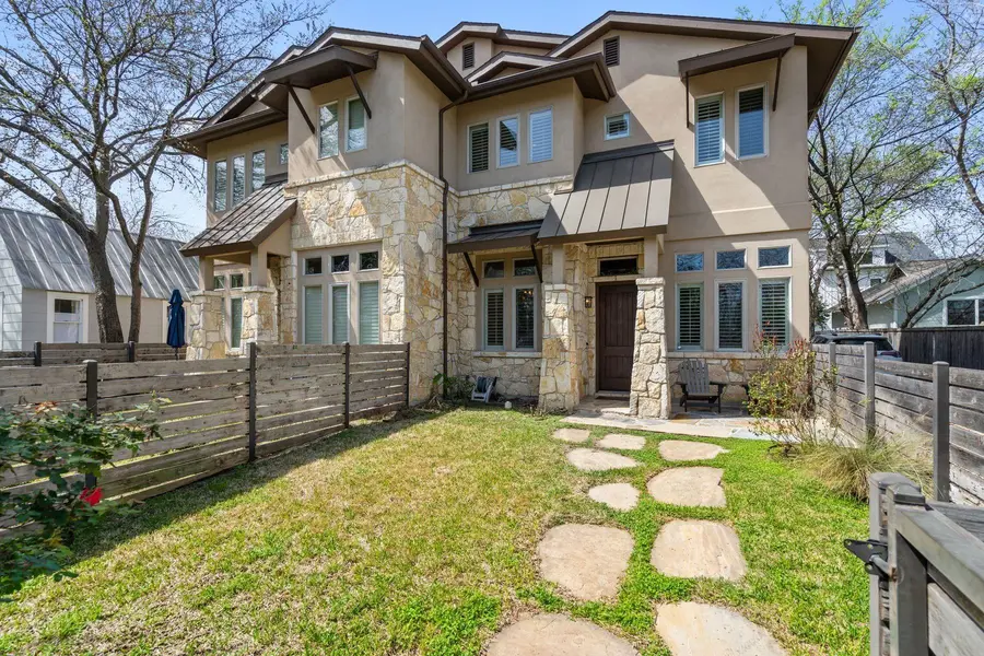 2002 Kinney Ave #B, Austin, TX 78704