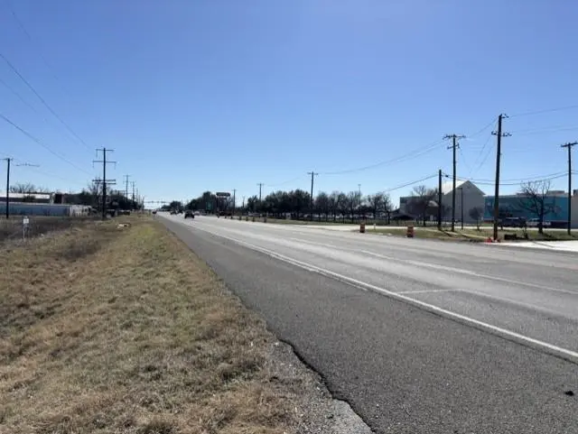 4030 N MAIN ST ST, Taylor, TX 76574