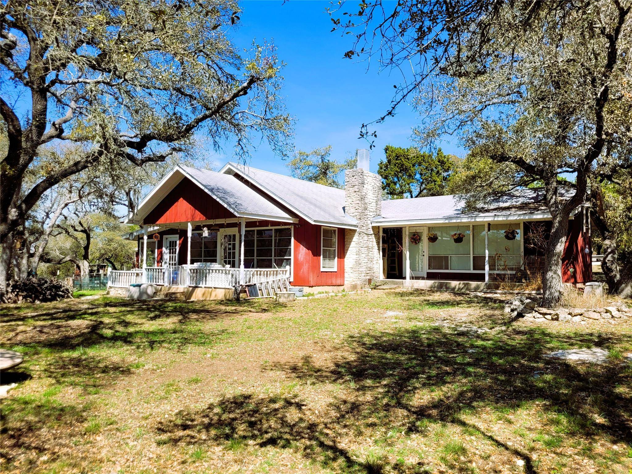 702 Cottonwood Creek RD, Dripping Springs, TX 78620