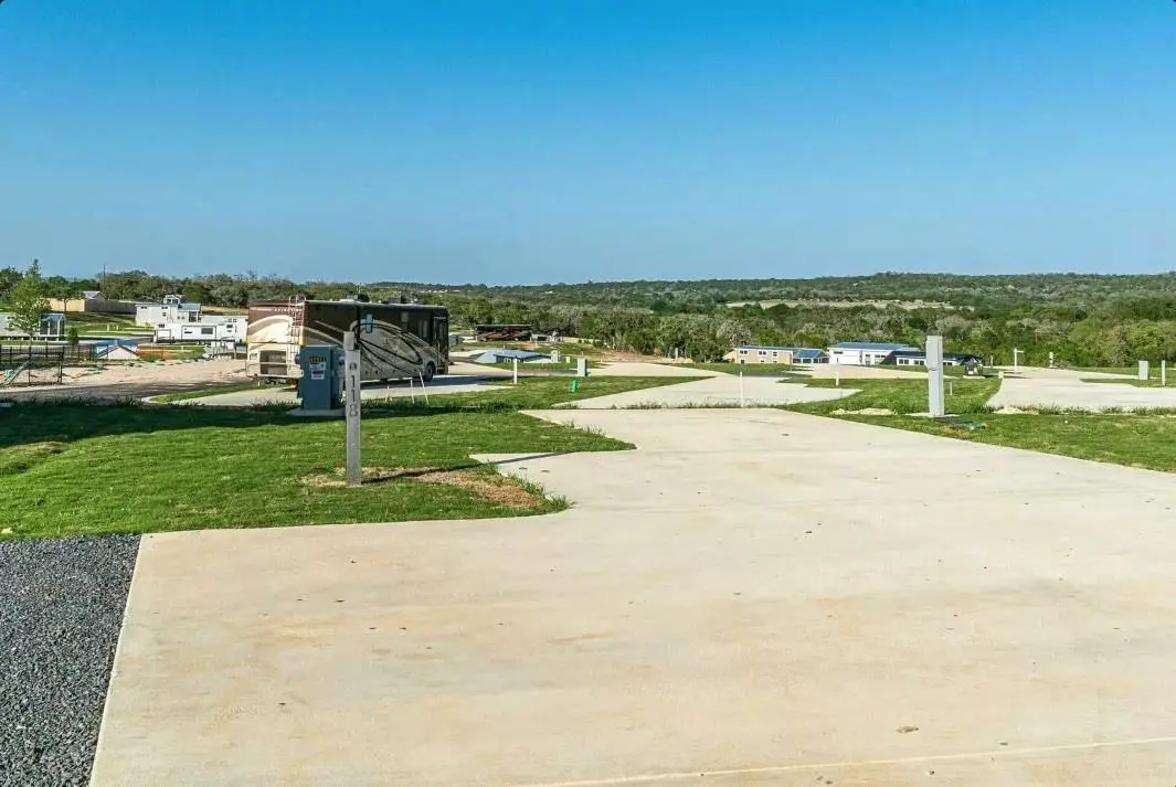 5386 Ranch Road 1376 RD #118, Fredericksburg, TX 78624