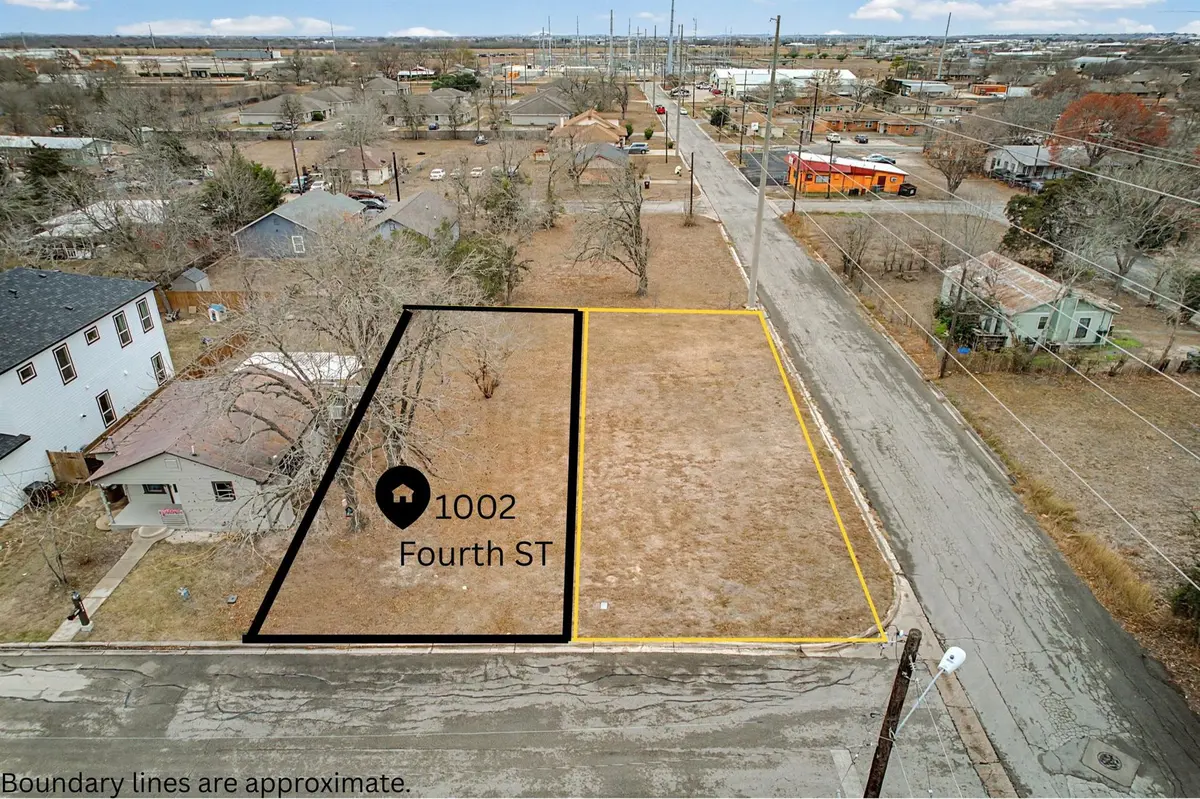 1002 Fourth ST, Lockhart, TX 78644