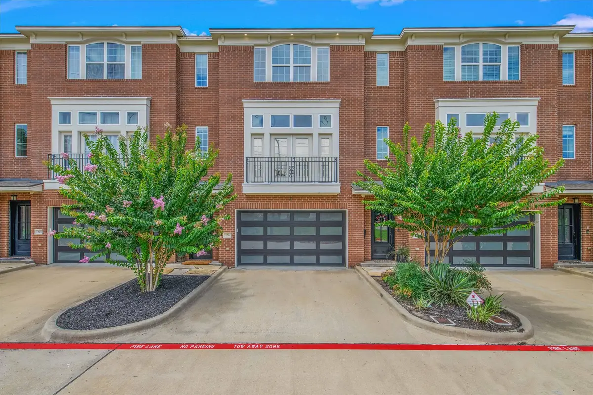 206 Tarrow ST, College Station, TX 77840