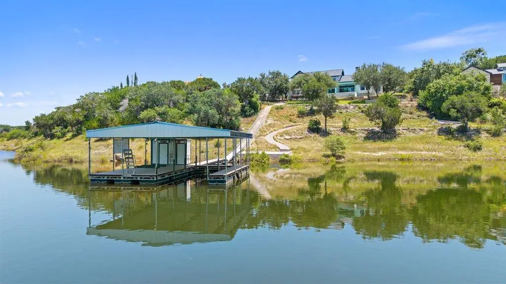 821 S Angel Light DR, Spicewood, TX 78669