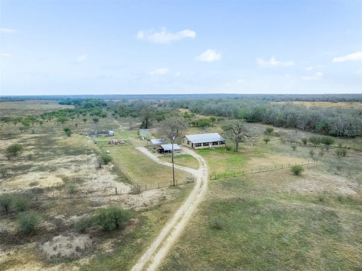 4025 County Road 284, Harwood, TX 78632
