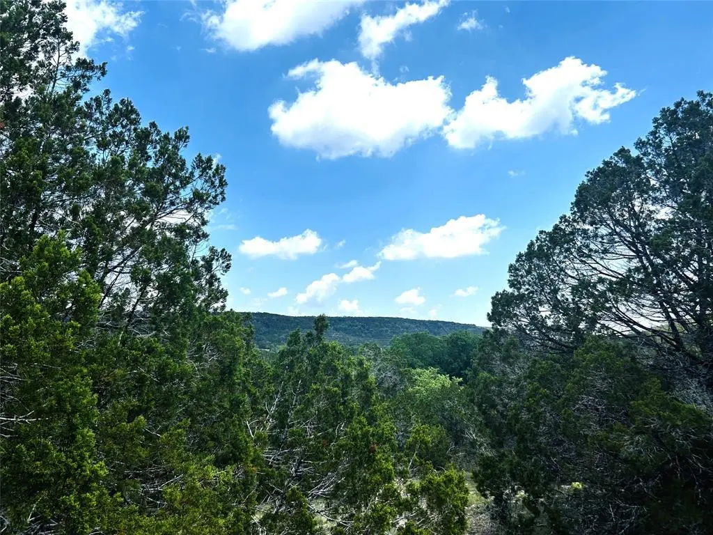 20804 Tejas TRL, Lago Vista, TX 78645