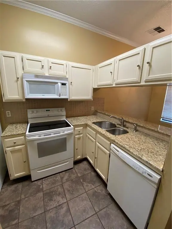 2802 Nueces ST #311, Austin, TX 78705