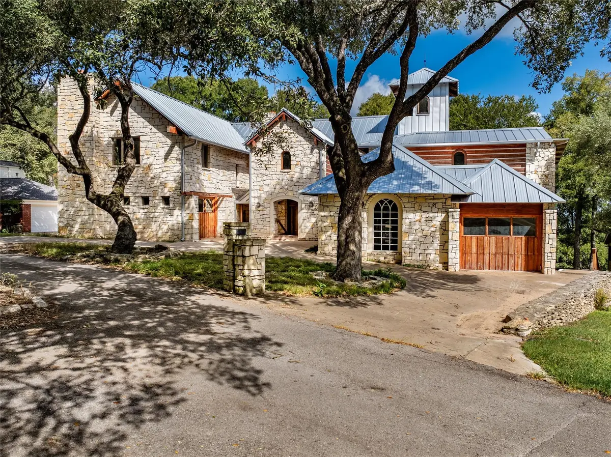 206 Rolling Hill DR, La Grange, TX 78945