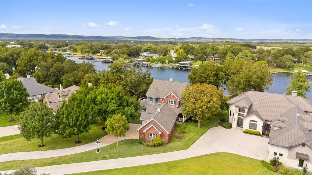 104 River Ranch RD, Kingsland, TX 78639