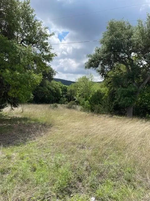 2250 Walter White RD, Leakey, TX 78873