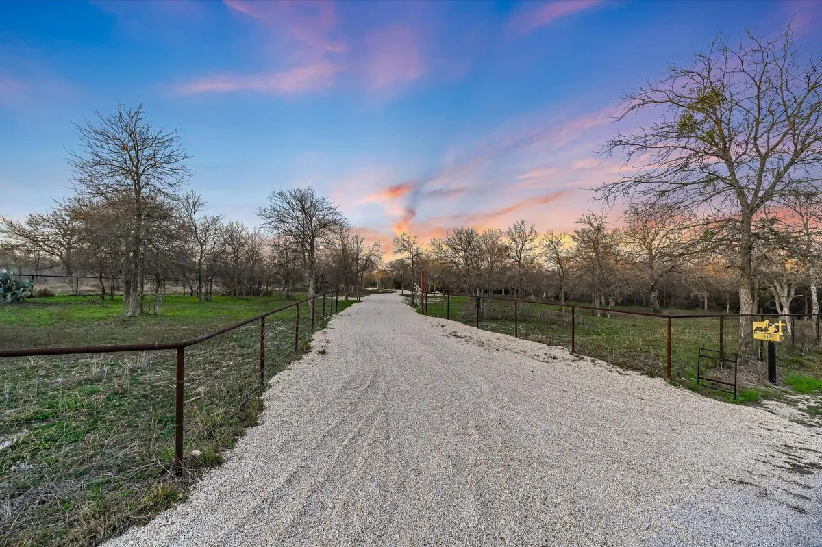 8400 Taylorsville RD, Dale, TX 78616