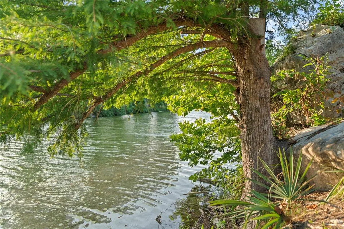 202 Hub DR, Wimberley, TX 78676