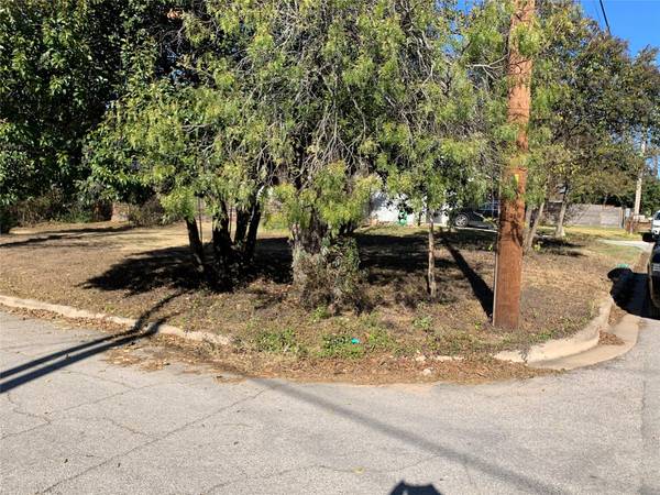1600 Walnut Ave, Austin, TX 78702