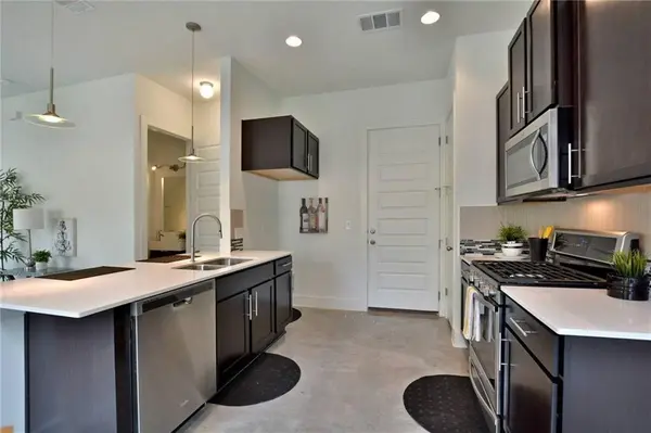 1406 Ulit Ave #A, Austin, TX 78702