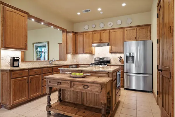 304 Hi Ridge, Horseshoe Bay, TX 78657