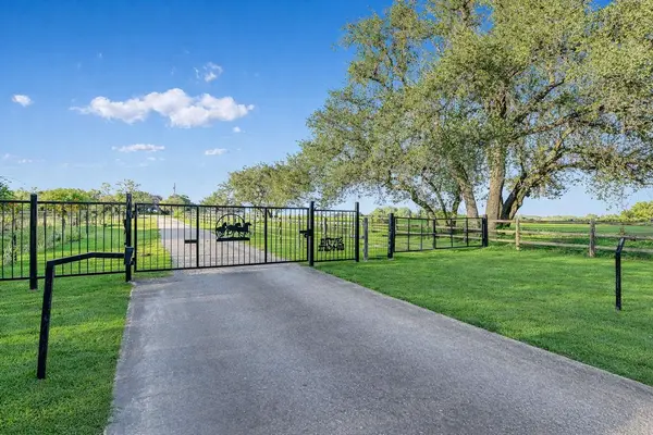 1005 County Road 414, Spicewood, TX 78669