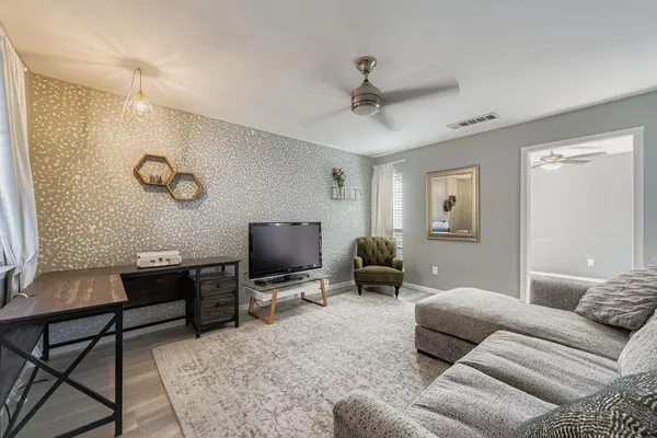 5922 Little Creek TRL, Austin, TX 78744