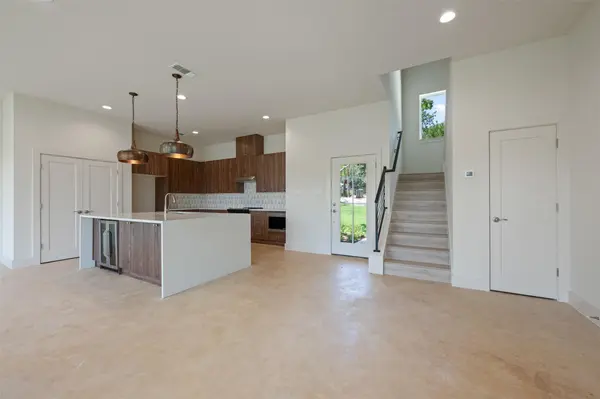 2646 Crazyhorse PASS, Austin, TX 78734