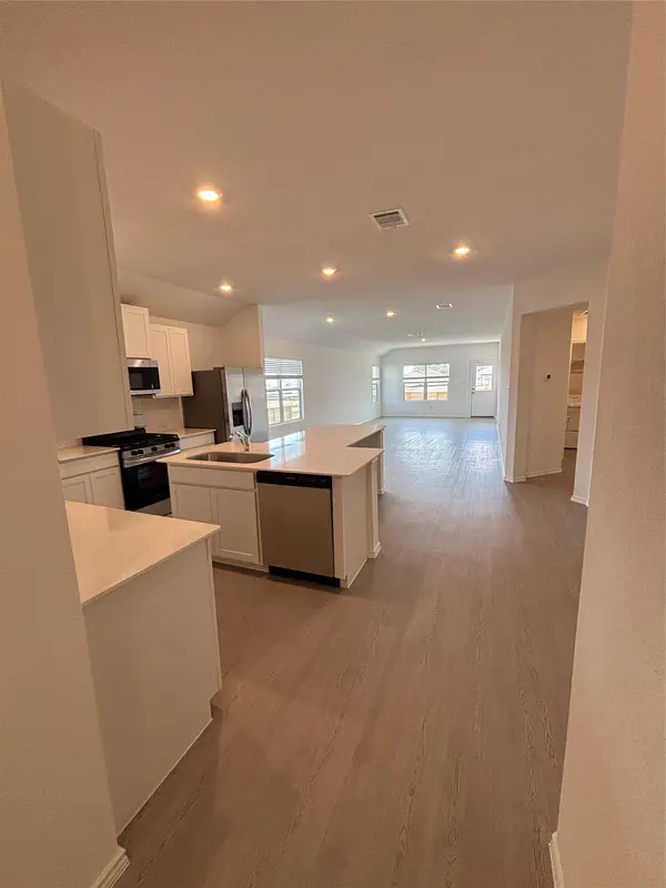 3262 Everett, Kyle, TX 78640