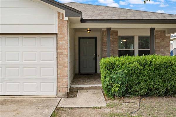 238 Saint Marys DR, Hutto, TX 78634