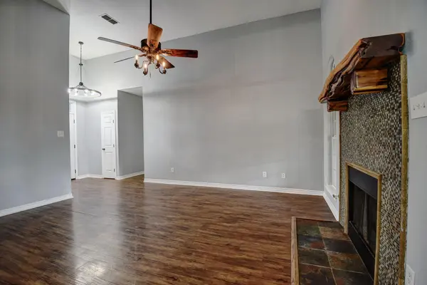 340 Rose Mayer LOOP, La Grange, TX 78945