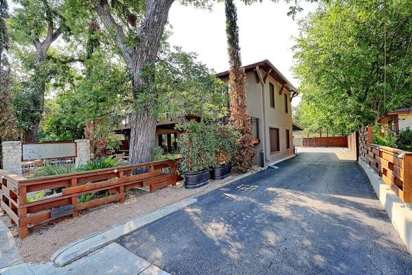 322 Cheatham ST, San Marcos, TX 78666
