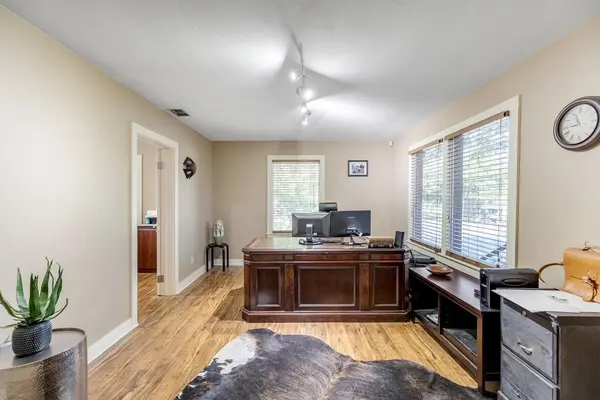 322 Cheatham ST, San Marcos, TX 78666