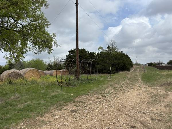1420 NE County Road 373, Taylor, TX 76574