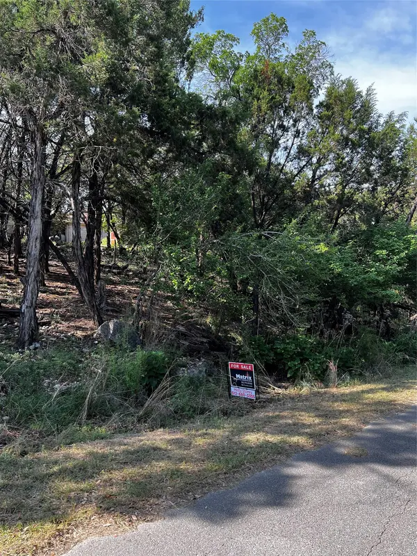 20203 Collier LN, Lago Vista, TX 78645