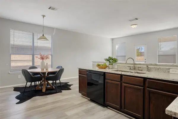 11853 Gaelic DR, Austin, TX 78754