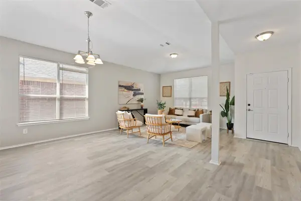 11853 Gaelic DR, Austin, TX 78754