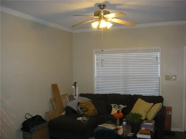 915 W 23rd ST #211, Austin, TX 78705