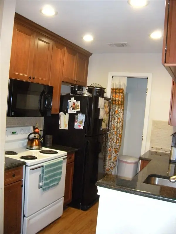 915 W 23rd ST #211, Austin, TX 78705