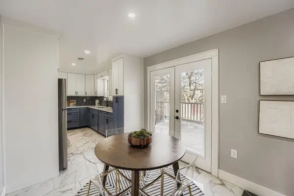 7004 E Meadow Bend DR, Austin, TX 78724