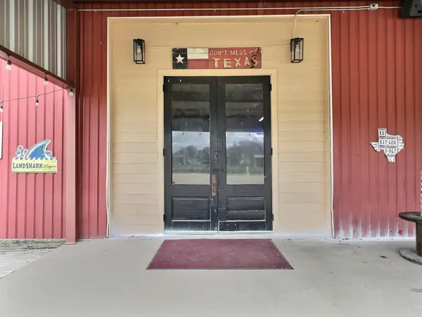 415 W S. US Highway 79 HWY, Rockdale, TX 76567
