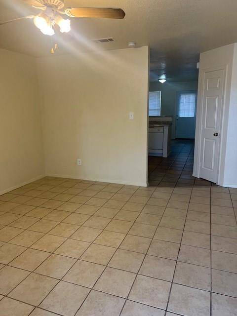 2204 Katy LN #D, Georgetown, TX 78626