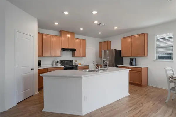 533 Bailey Park DR, Jarrell, TX 76537