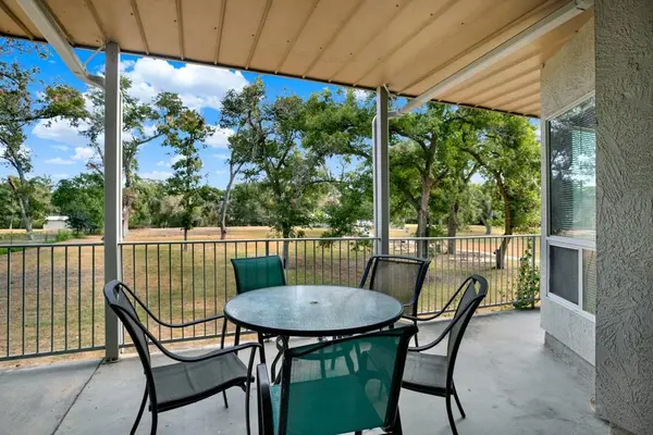 730 E Mather ST #B101, New Braunfels, TX 78130