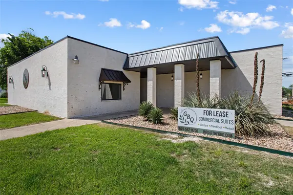 189 S Manse Ave #West Wing, Giddings, TX 78942