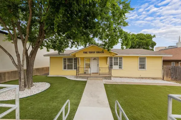 102 E Liberty Ave, Round Rock, TX 78664