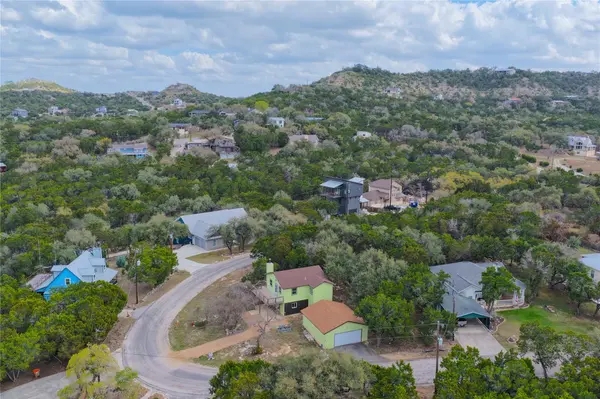 614 Red Oak Woods, Canyon Lake, TX 78133
