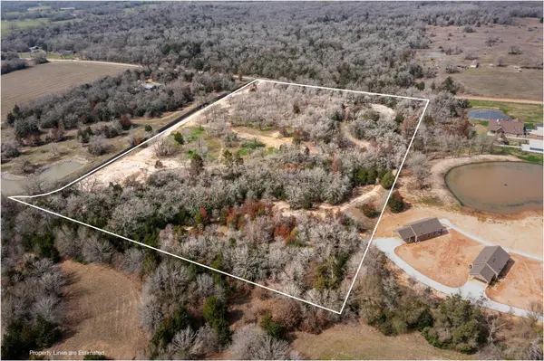 974 County Road 319, Rockdale, TX 76567