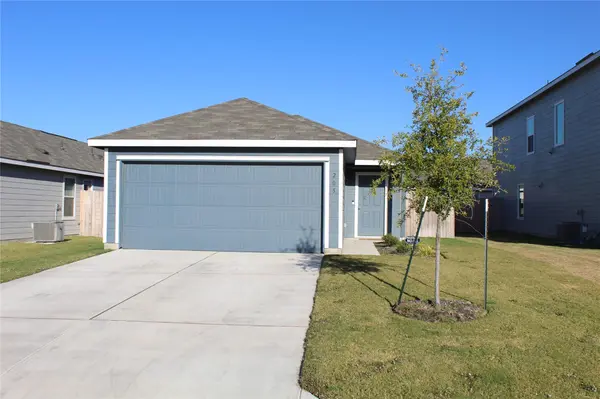 205 Marty Allen LOOP, Jarrell, TX 76537