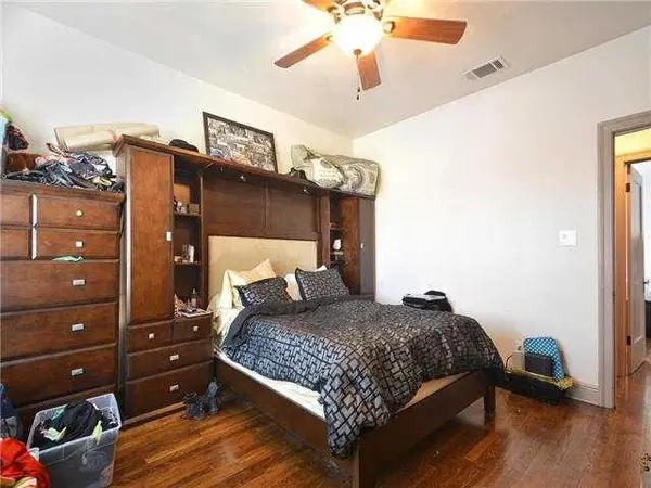 802 E Dean Keeton ST #B, Austin, TX 78705
