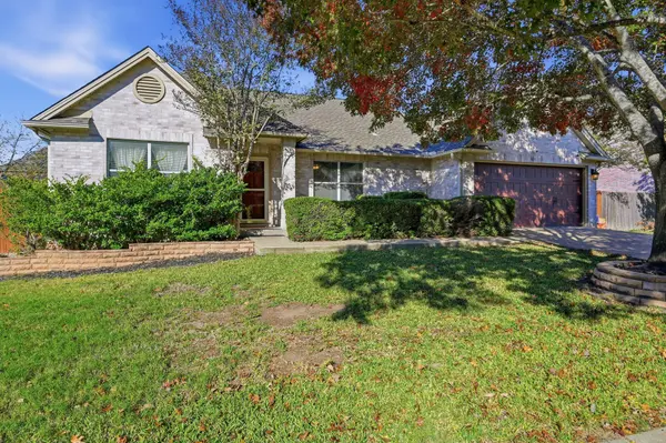 903 E Olympic DR, Pflugerville, TX 78660