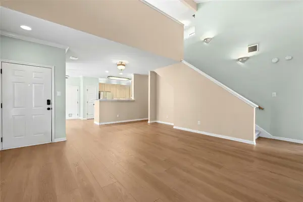 7500 Shadowridge RUN #34, Austin, TX 78749