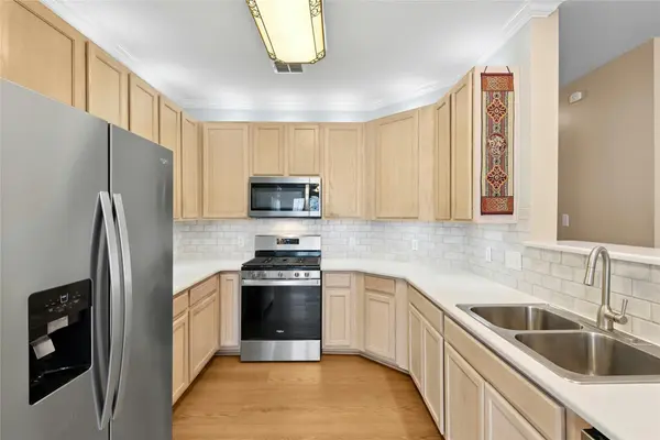 7500 Shadowridge RUN #34, Austin, TX 78749