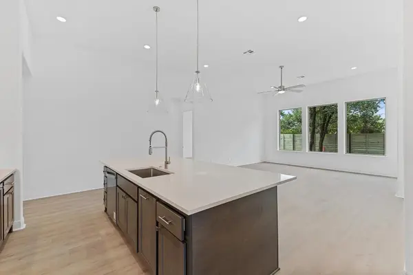 712 High Summit DR, Georgetown, TX 78628